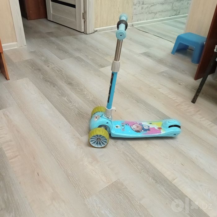 Детский самокат.