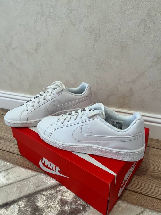 Продам кеды Nike