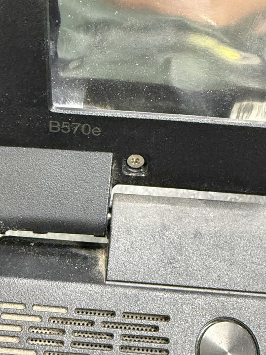 Корпус ноутбука Lenovo b570!