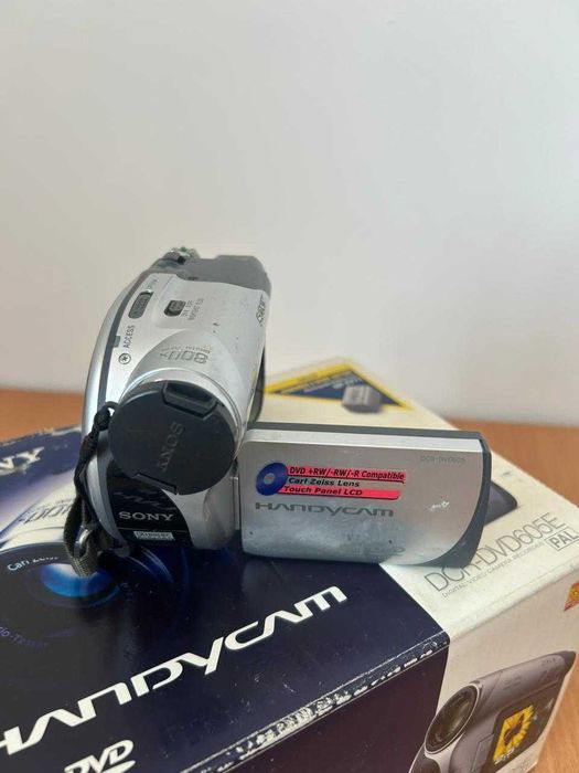 Видеокамера Sony, б/у