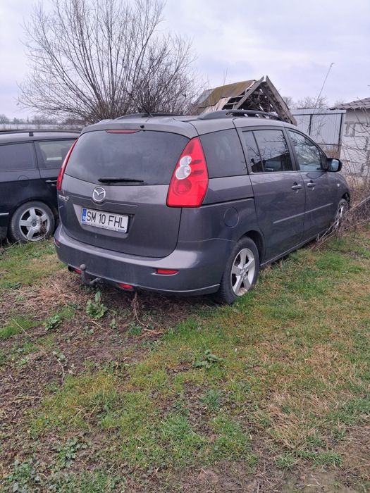 Vand mazda 5 cu motor defect