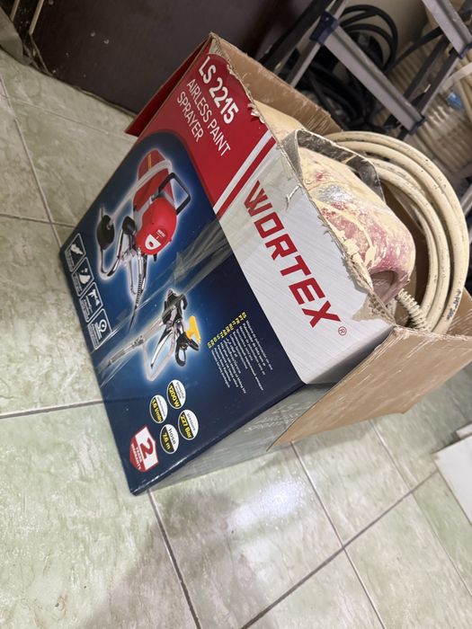 Безвоздушный окрасочный аппарат WORTEX LS 2215
