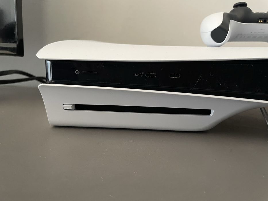 Продам PS 5 Slim (Playstation 5)