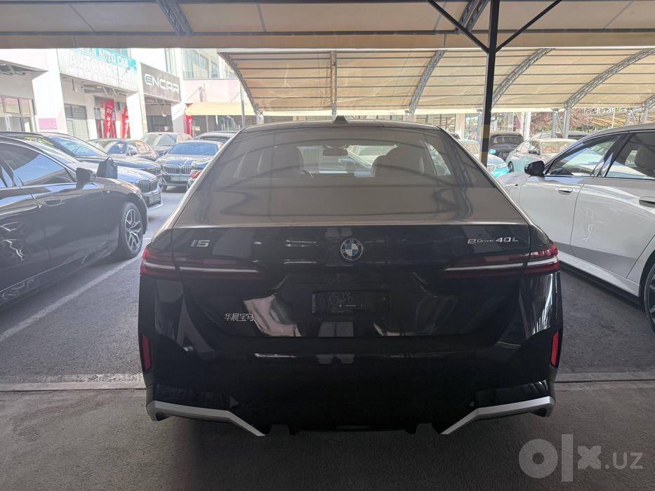 BMW i5 40L M Paket 2025 yil