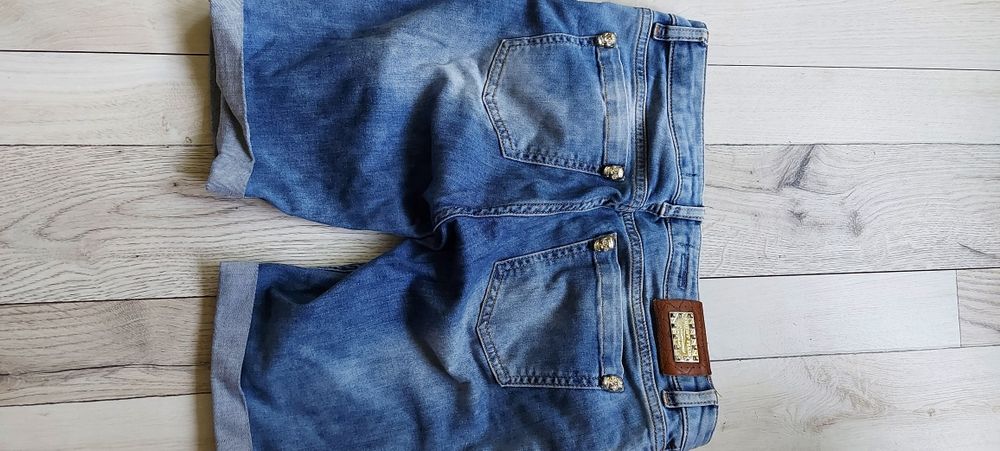 Изключително модерни къси дънки