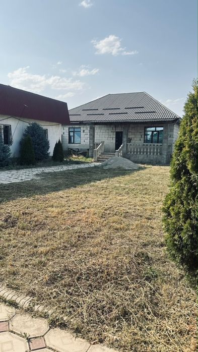 Продается дом с времянкой