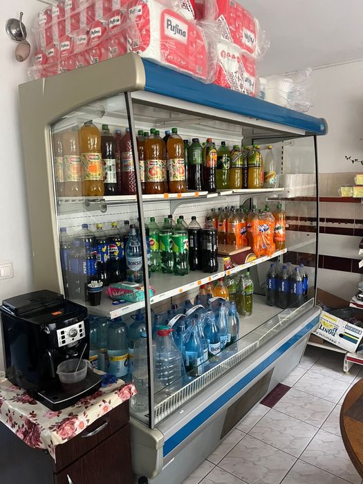 Vitrină diverse, mezeluri/lactate/bauturi