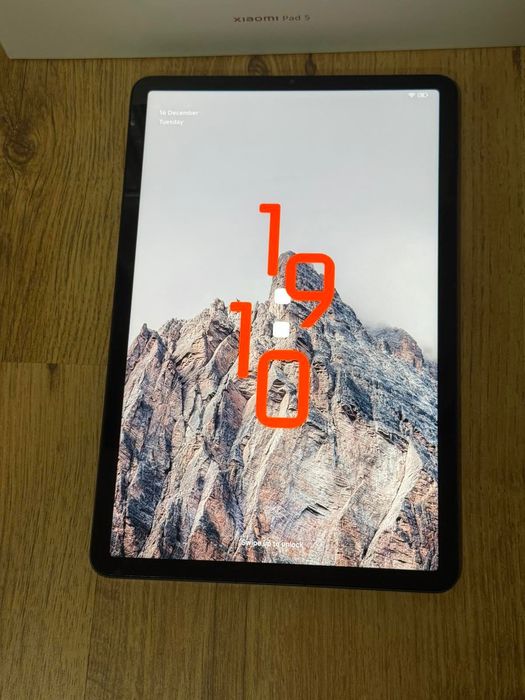 Продавам таблет Xaomi Pad 5