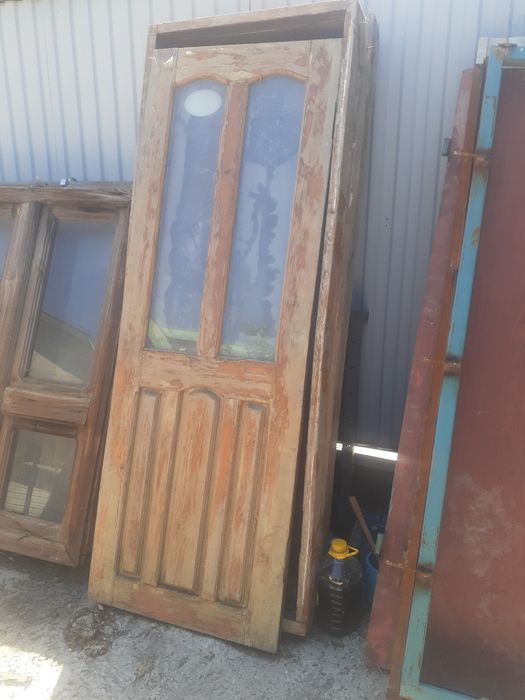 Продам двери и окна