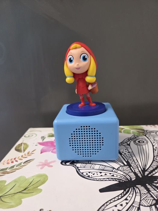 Boxa cu povesti audio litera