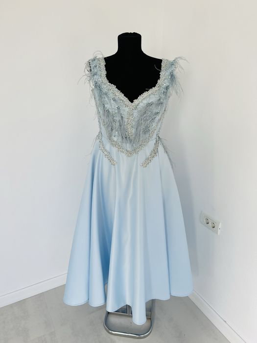 Vand rochie deosebita