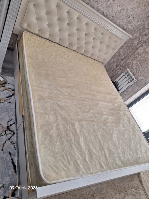 Yumshoq mebellar sotiladi holati yaxshi