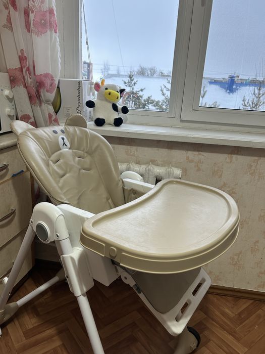 Продам детское кресло для кормления