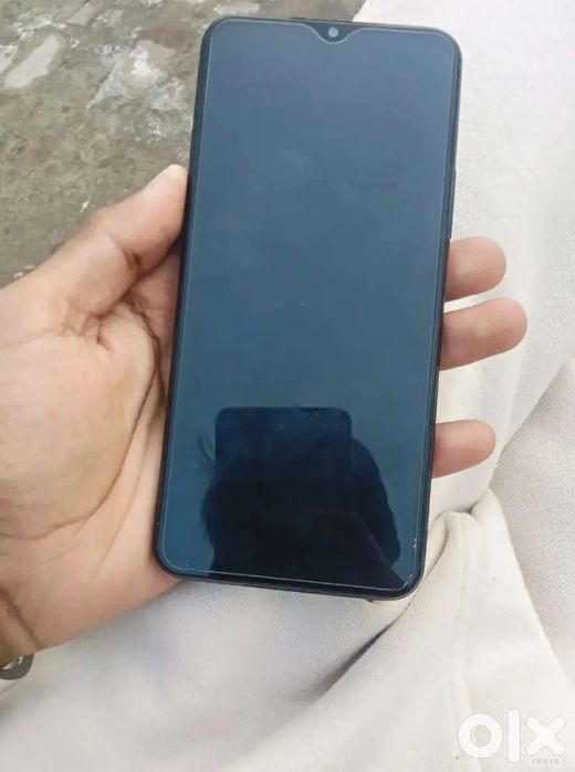 Smartphone-ul Vivo y21s