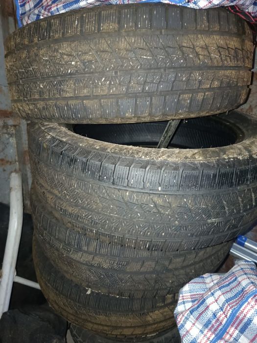 Продам комплект резины
