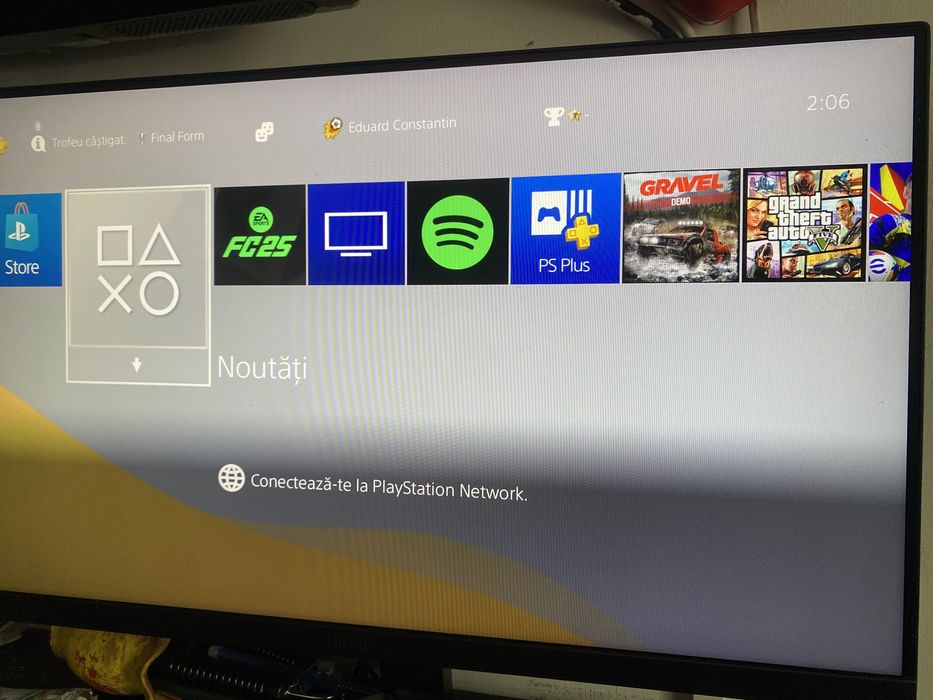 Ps4 cu două manete funcțional
