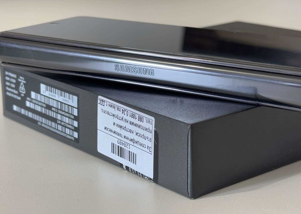Бартер! Galaxy Fold 4 512GB Phantom Black (Черен)