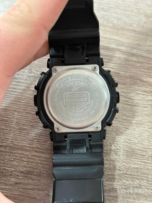 Продавам Мъжки Часовник G-Shock