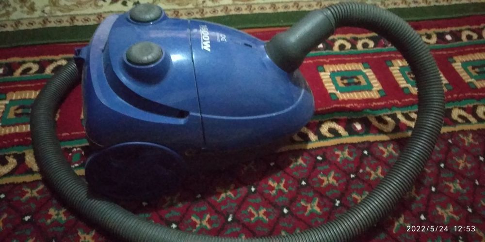 Продается,пылесос Daewoo 1600 w