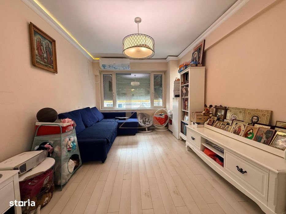 Centru Prefectura , apartament 4 camere , vedere unica !