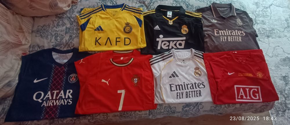 Футболни тениски