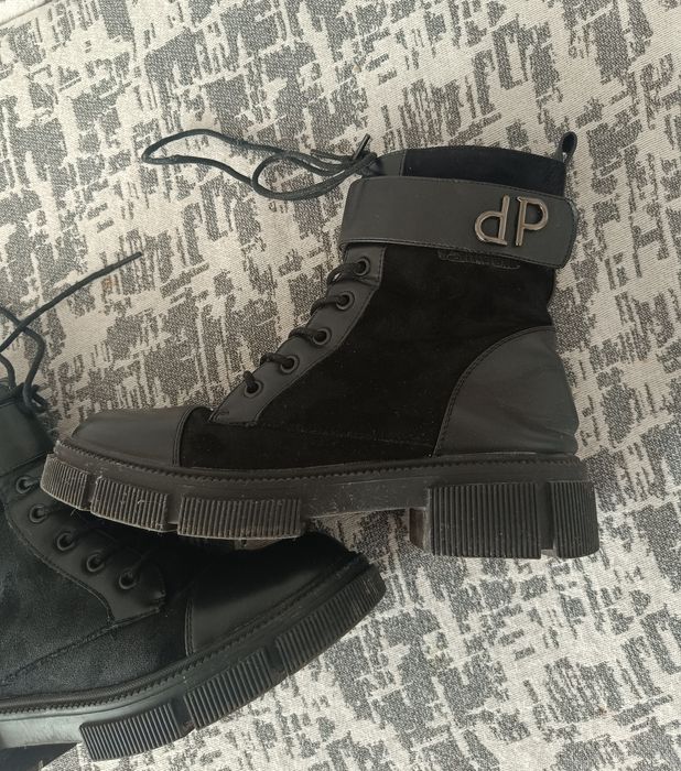 Дамски черни боти!