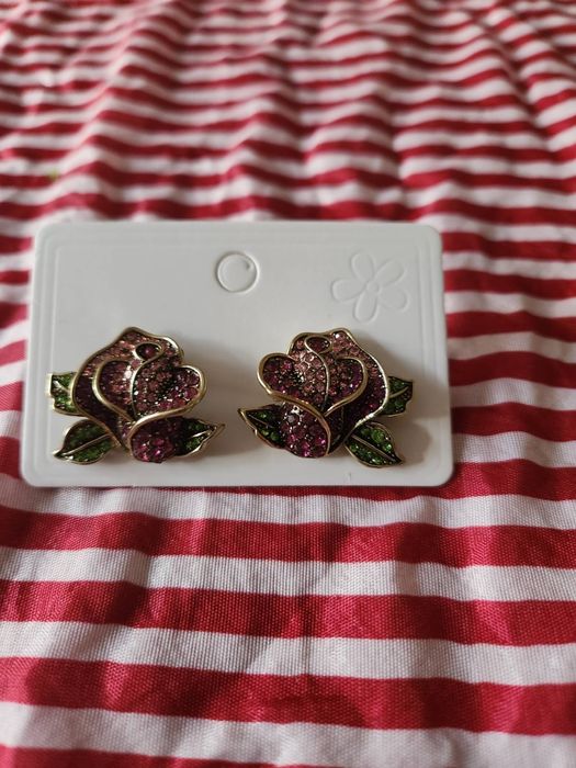 Невероятно красиви обеци