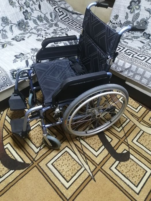 Инвалидная коляска