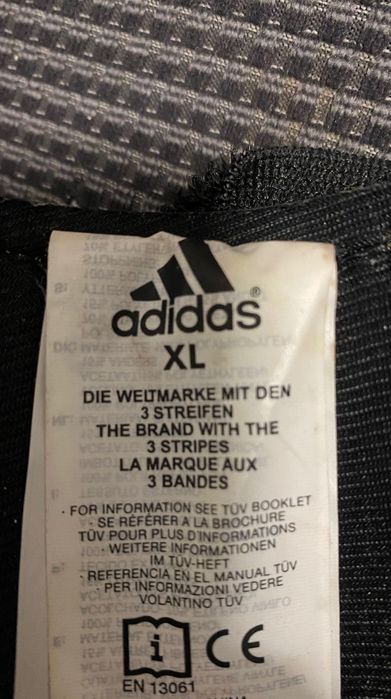 Футболни протектори Адидас