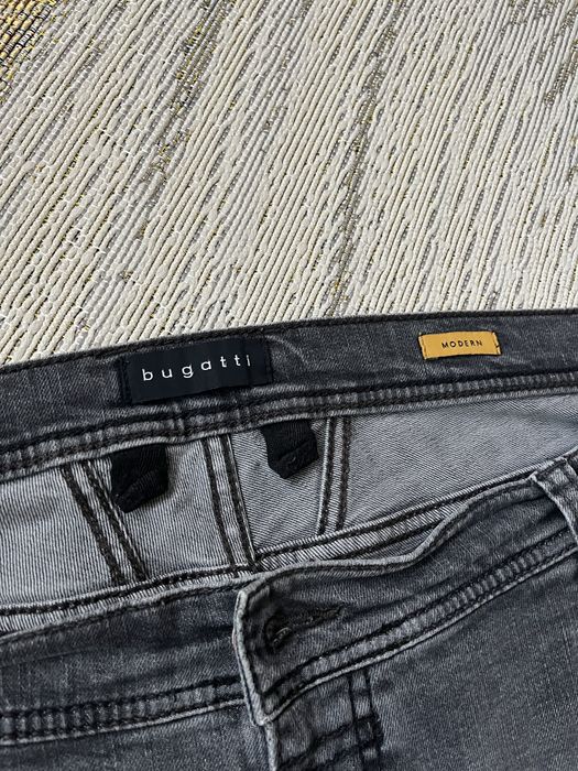 BUGATTI -  размер   44  - 2ХЛ - Оригинал
