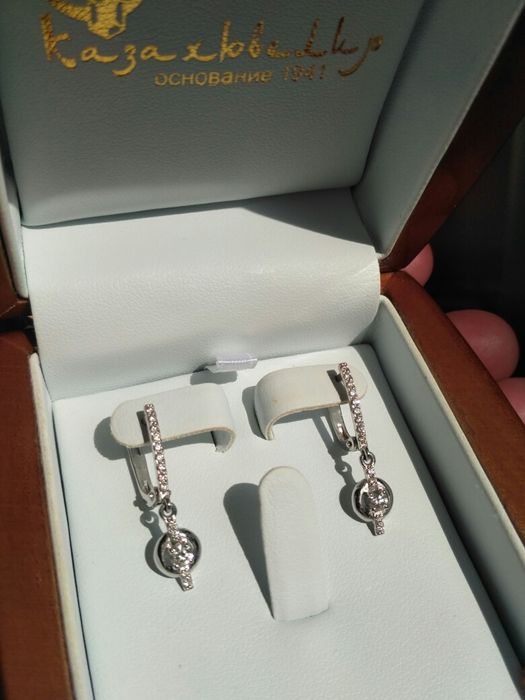 Эксклюзивные Серьги с бриллиантами