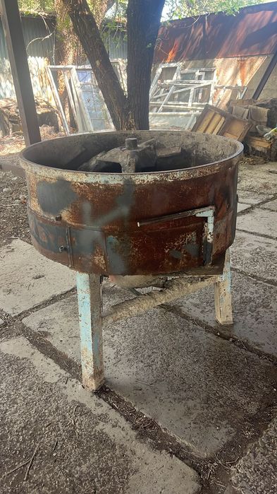 Бетономешалка и станок сплитерного блока