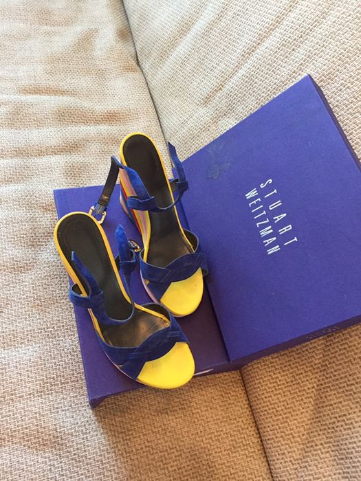 Продам босоножки и туфли