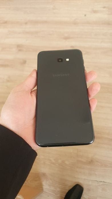 Срочно продам телефон