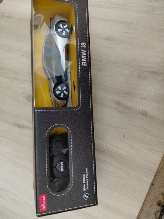 Продам детскую машину BMW