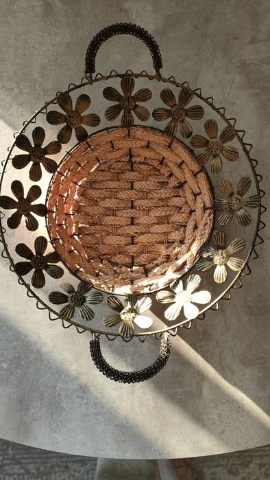 Фрукты искусственные в корзине продаю