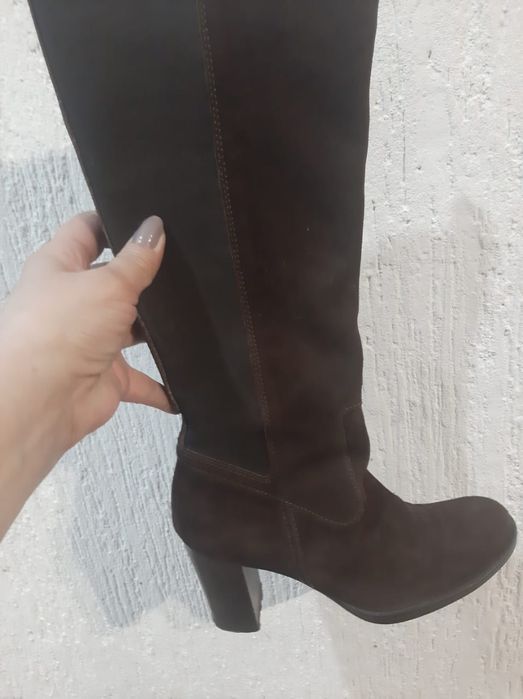 Продам сапоги замшевые