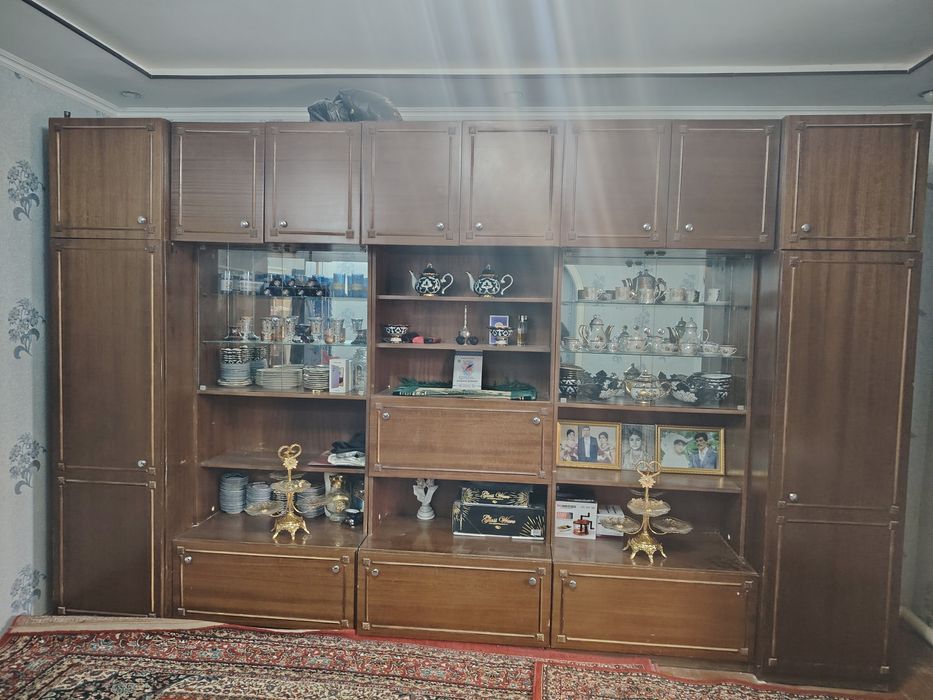 Стенка сотилади,