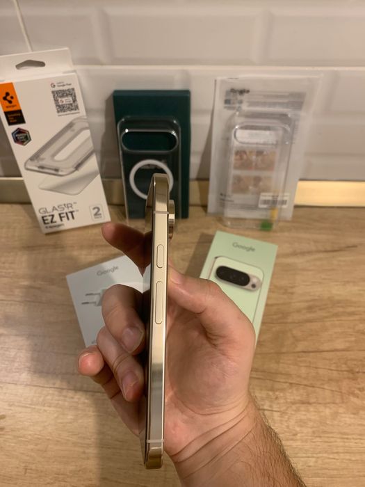 Google Pixel 10 Pro, 16GB Ram, 256 GB (UFS 4.0), 100% Baterie (25 cicluri), Culoare Jade, FullBox (In Garantie)