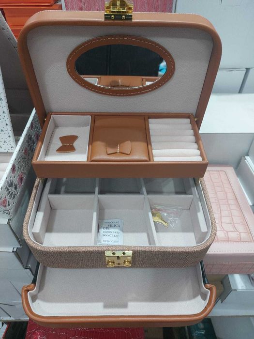 Шкатулка для косметики (Есть Яндекс Доставка)