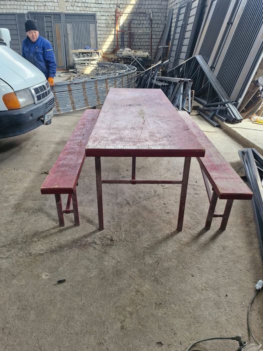 Срочно сатылады! Стол +2 орындығымен