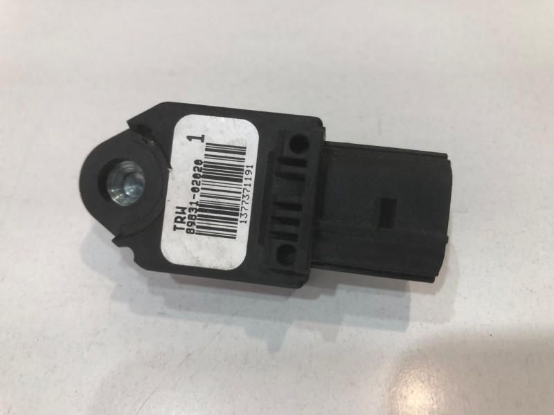 Senzor impact Lexus IS 2 89831-02020