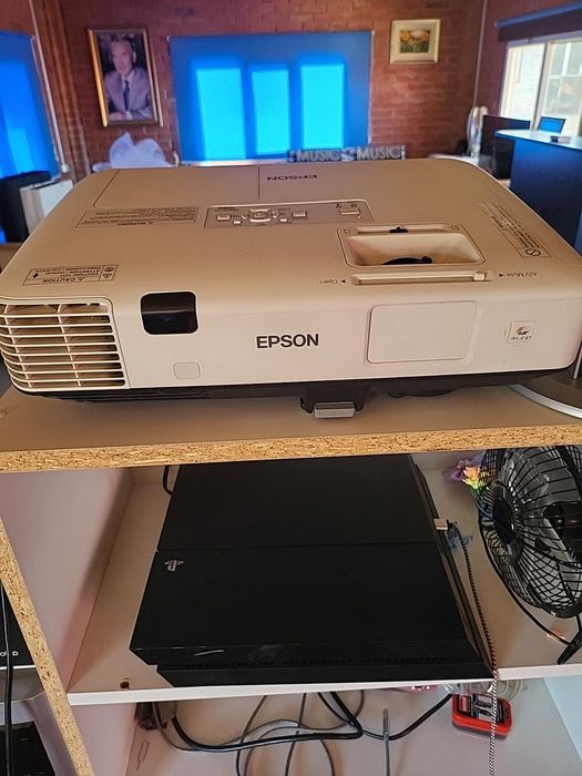 Проектор Epson 3lcd