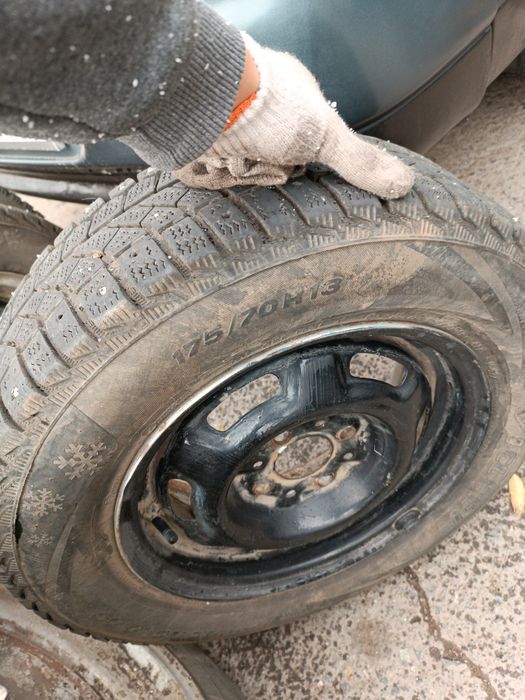 Шины (зимние) с дисками