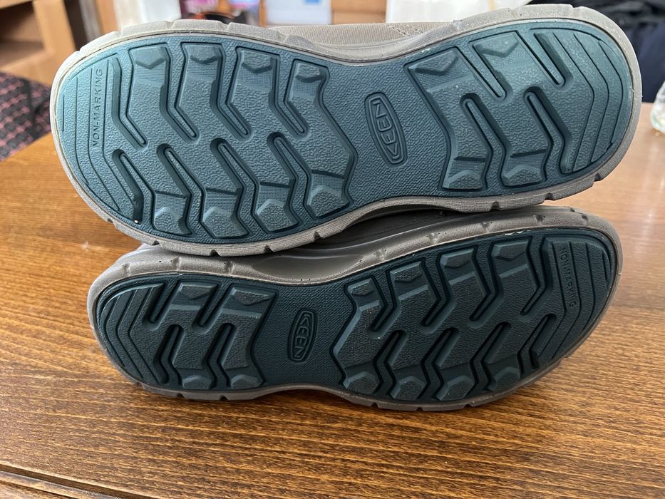 KEEN обувки 37