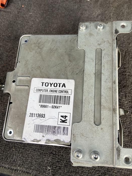 ЭБУ Toyota Matrix