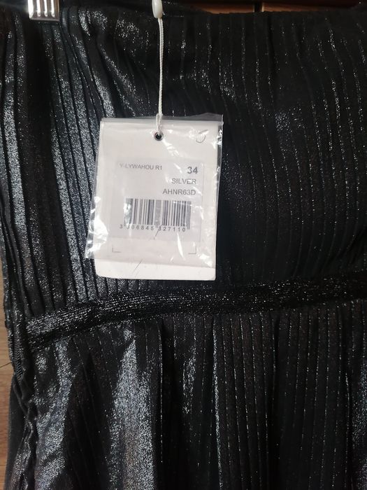 Страхотна рокля/xs