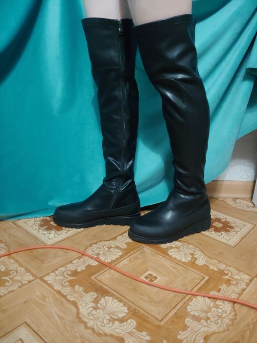 Продам новые ботфорты 39 размер