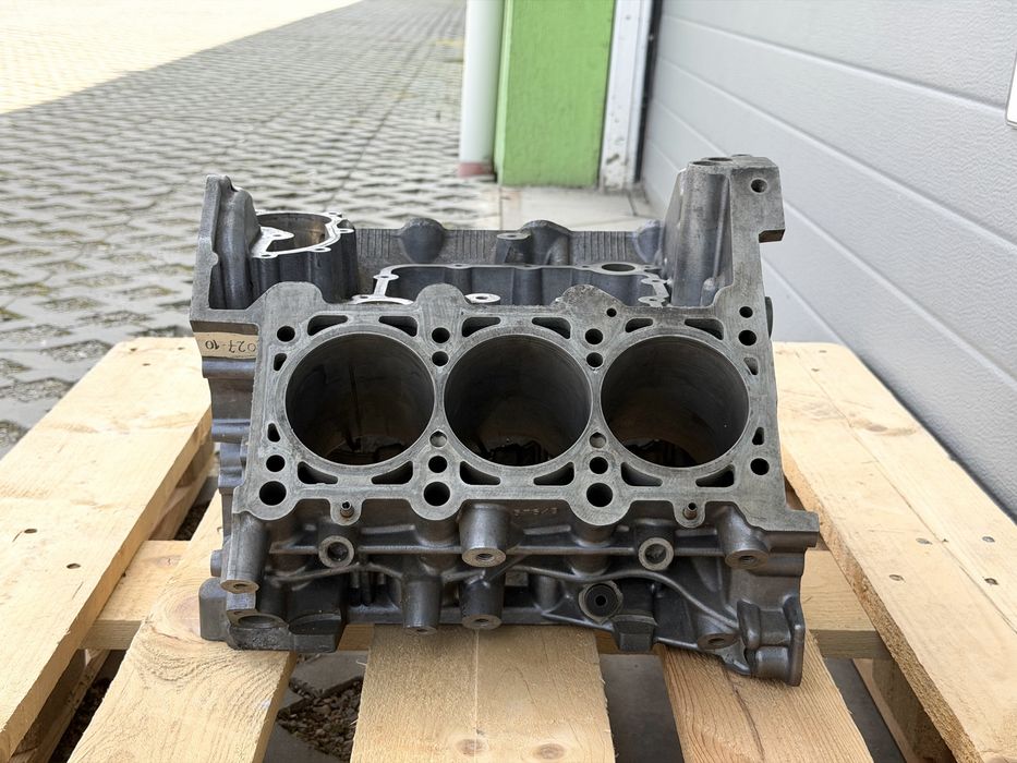 Блок двигател AUDI 3.0TFSI CGW