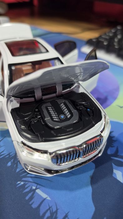 Suvinir BMW temirli sifatli yengi